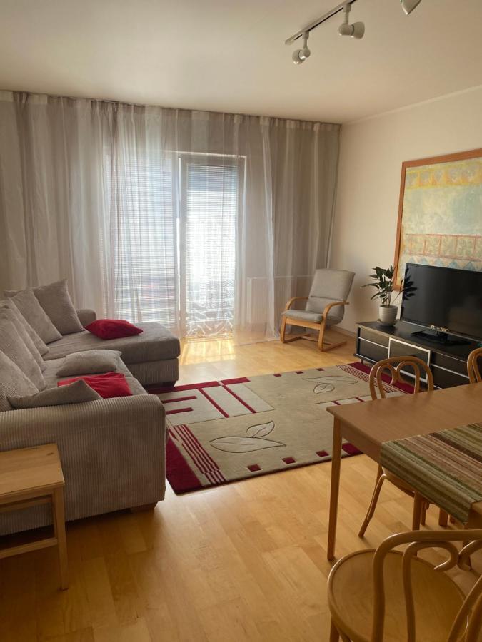 Kuressaare Tallinn Street Apartments Buitenkant foto