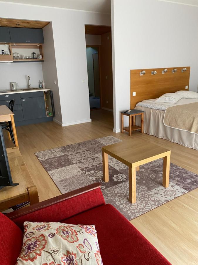 Kuressaare Tallinn Street Apartments Buitenkant foto